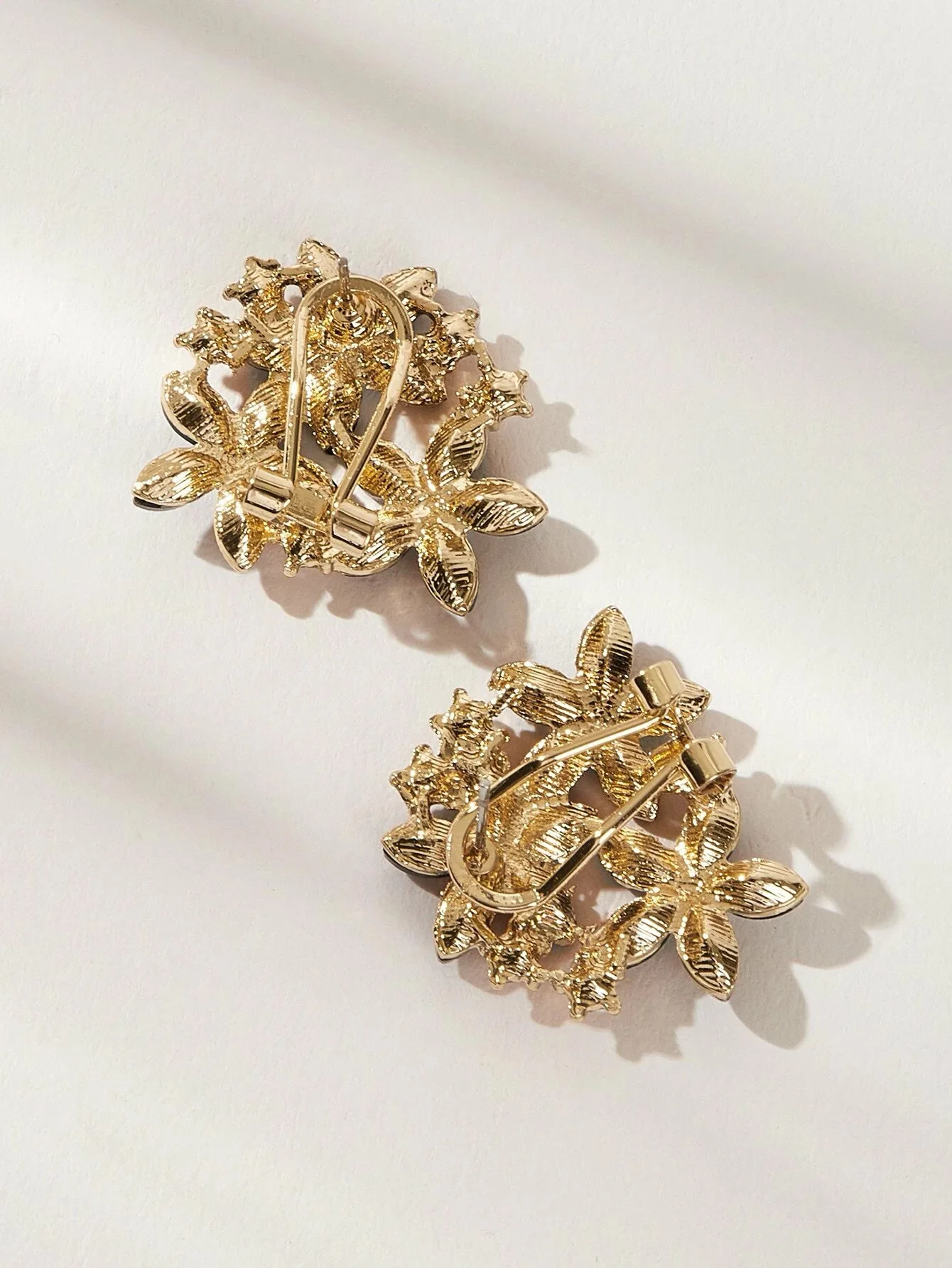 Shein Flower Decor Stud Earrings 1pair - Image 3