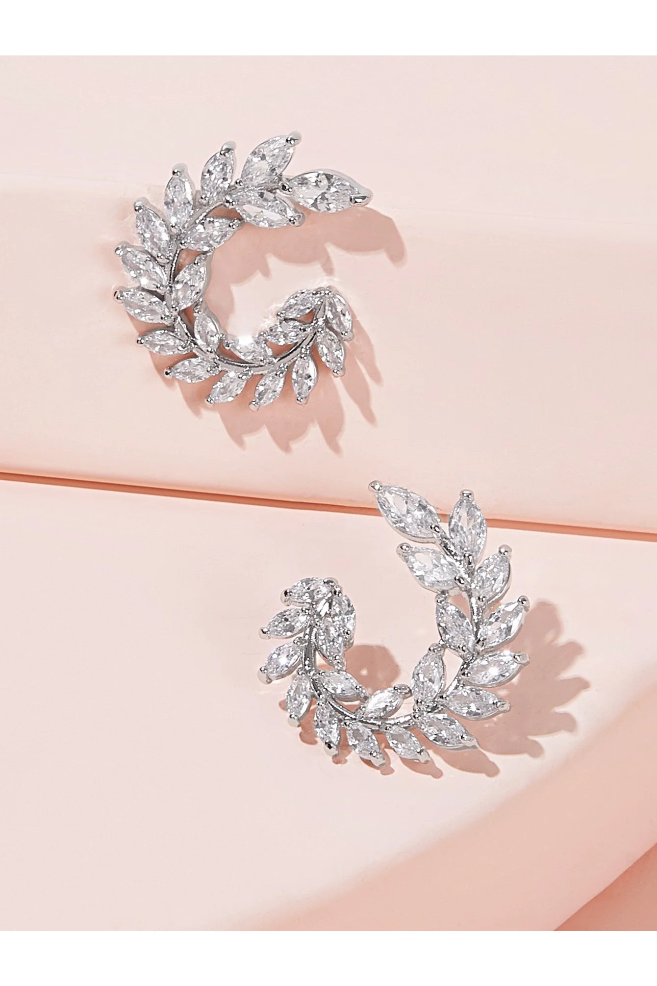 Shein Rhinestone Leaf Hoop Earrings 1pair - Image 3